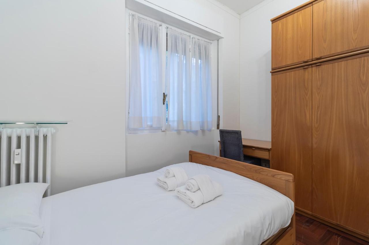 Big Flat Close To Lambrate - Gauzzi Master Guest Appartement